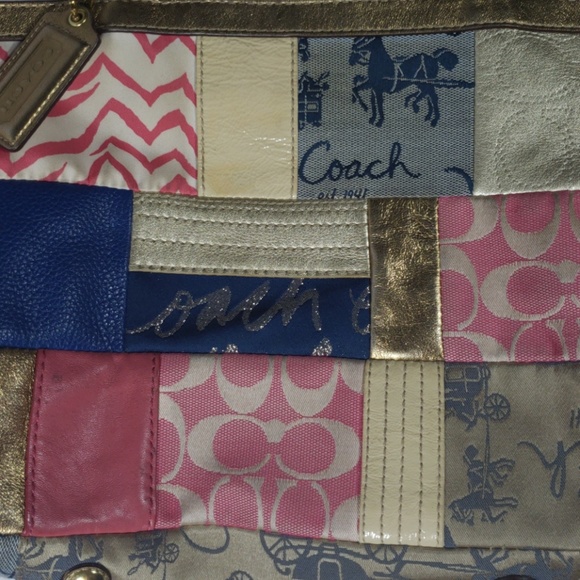 ***SOLD****Coach Purse - Picture 2 of 8